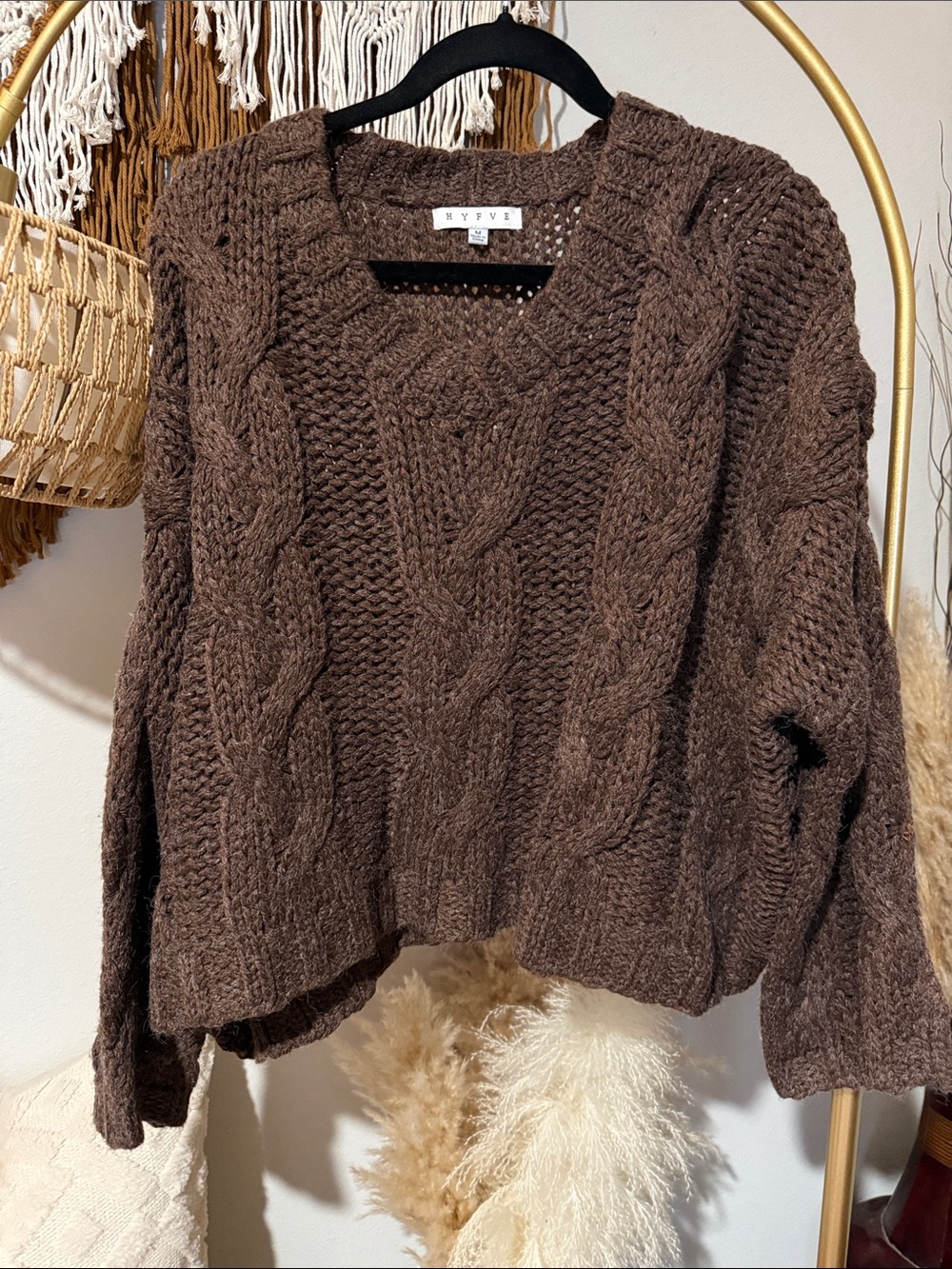 HYFVE Chunky Cable-Knit Brown Crew Sweater